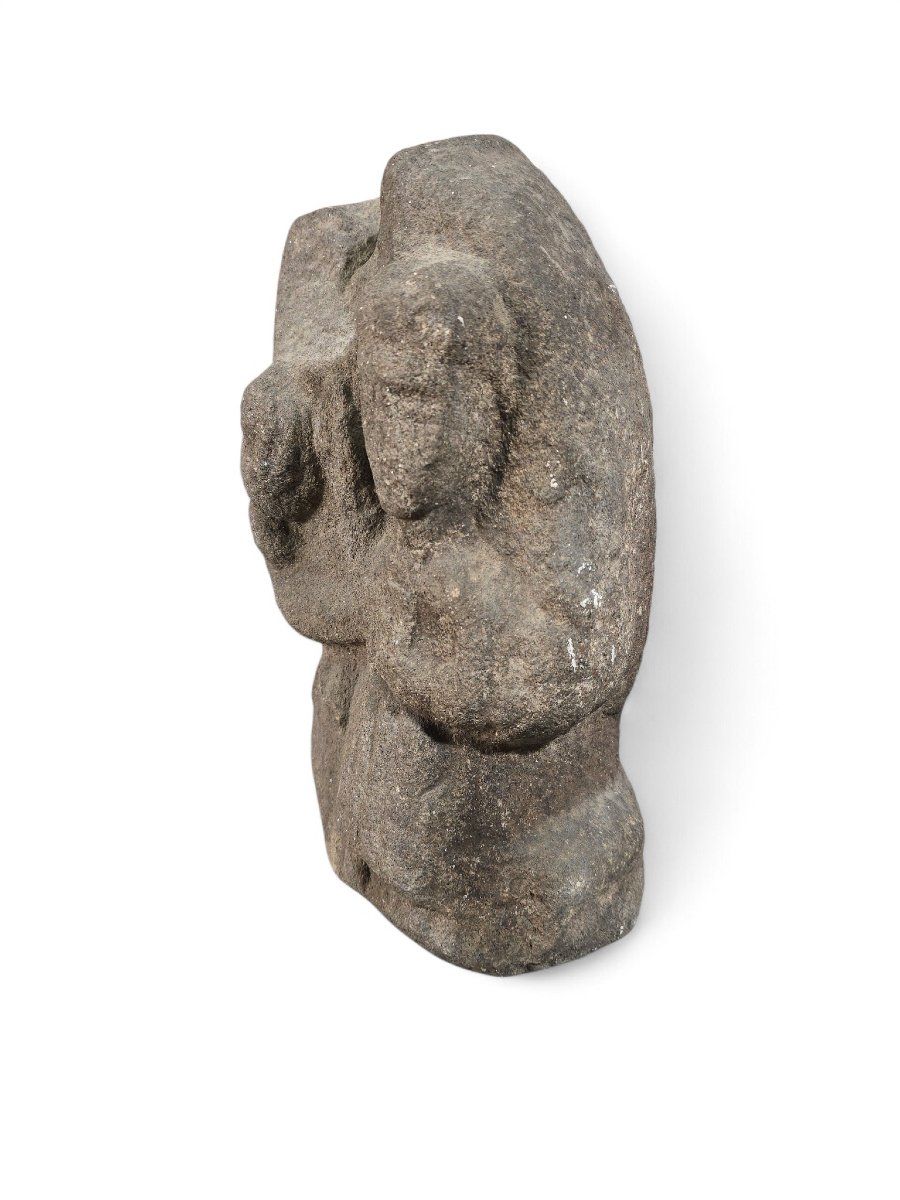 14th-century Romanesque Sculpture In Carved Stone Depicting The Virgin And Child-photo-2