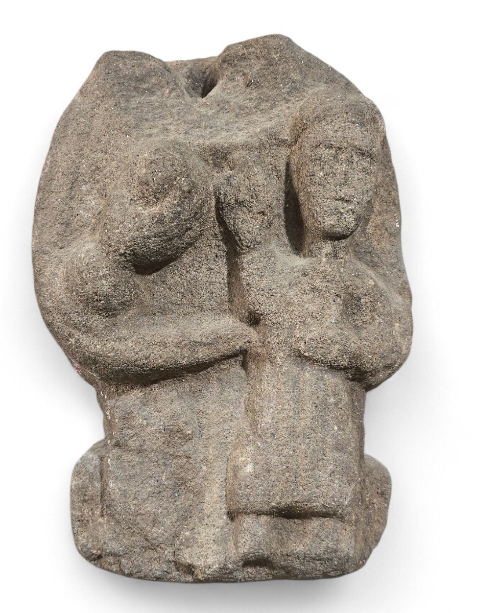 14th-century Romanesque Sculpture In Carved Stone Depicting The Virgin And Child