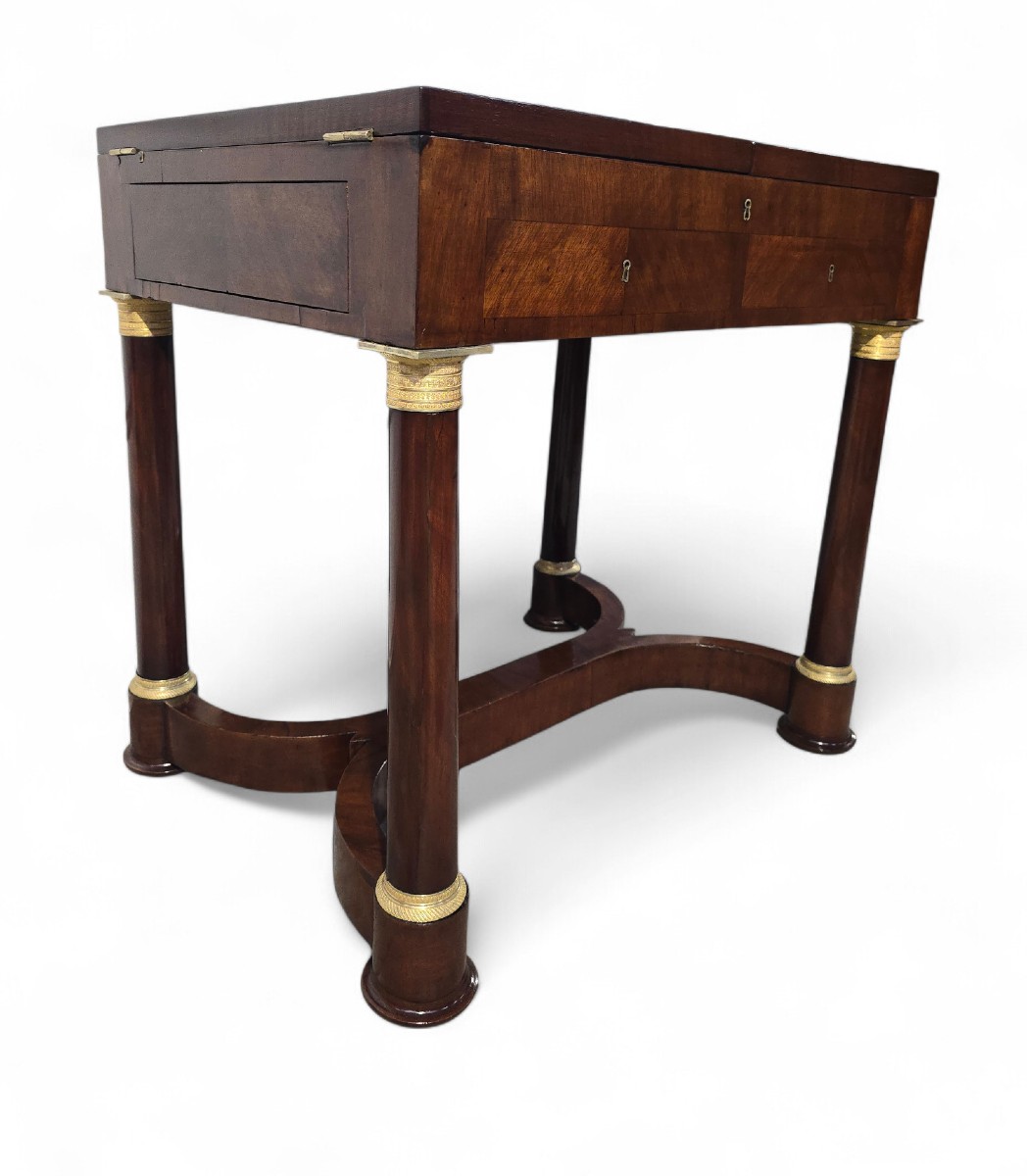 table de jeux française du XIXe siècle, vers 1830, avec jeux d'échecs, de mah-jong et de backga