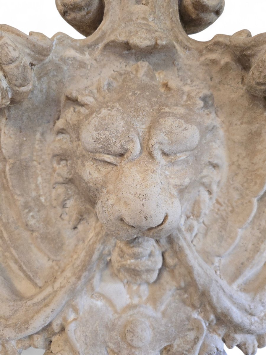 Grand bouclier décoratif en terre cuite à tête de lion, années 1970-photo-1