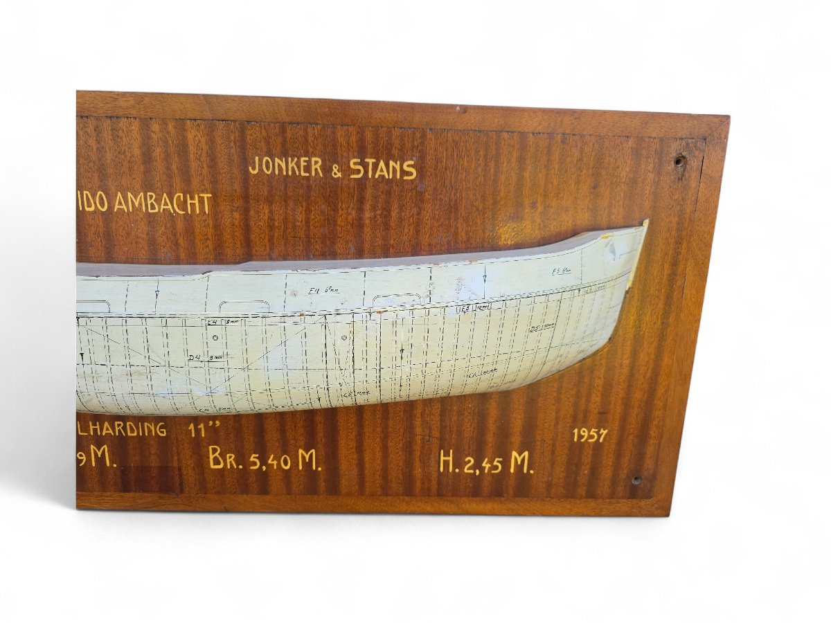 Maquette de bateau de 1957 sur panneau de bois-photo-4
