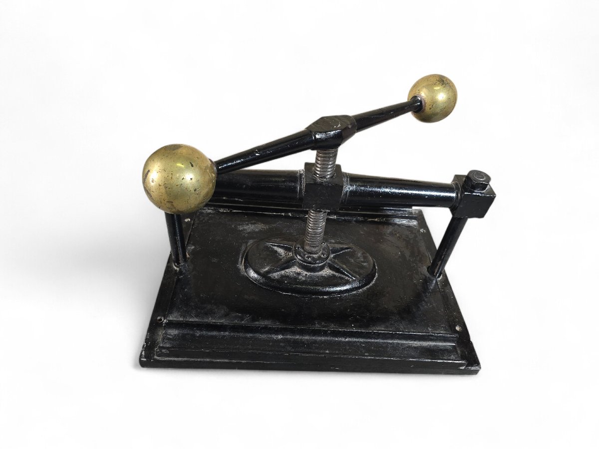 Large 19th-century Book Press Made Of Iron And Bronze-photo-3