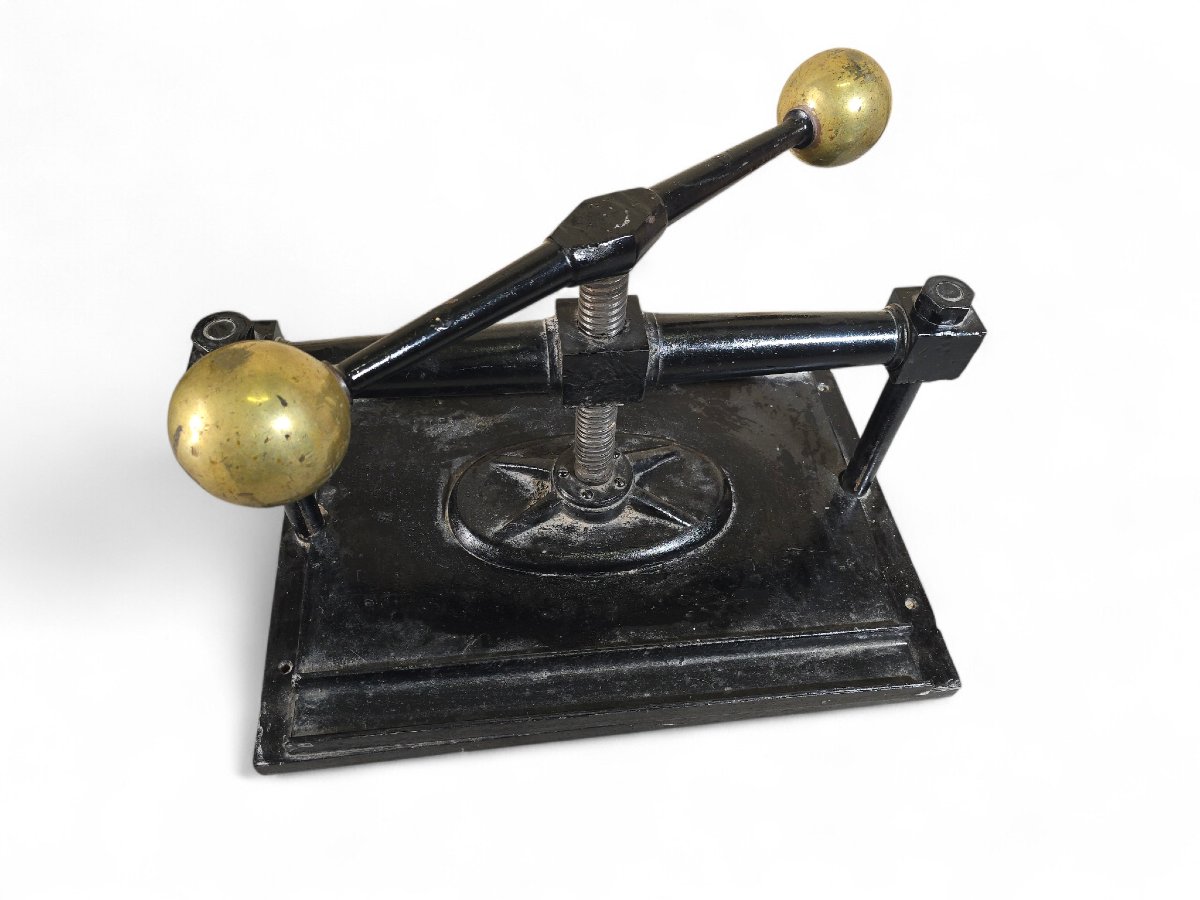 Large 19th-century Book Press Made Of Iron And Bronze-photo-4