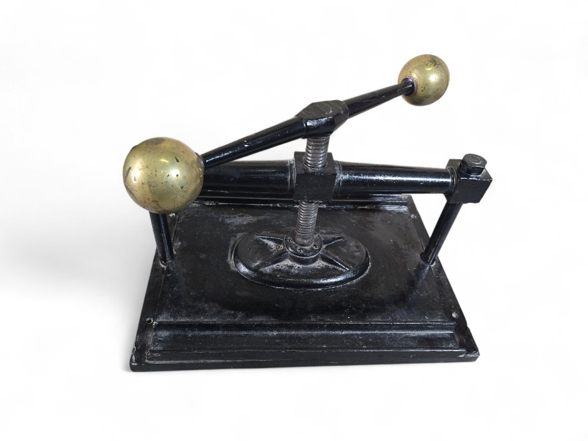 Large 19th-century Book Press Made Of Iron And Bronze-photo-7
