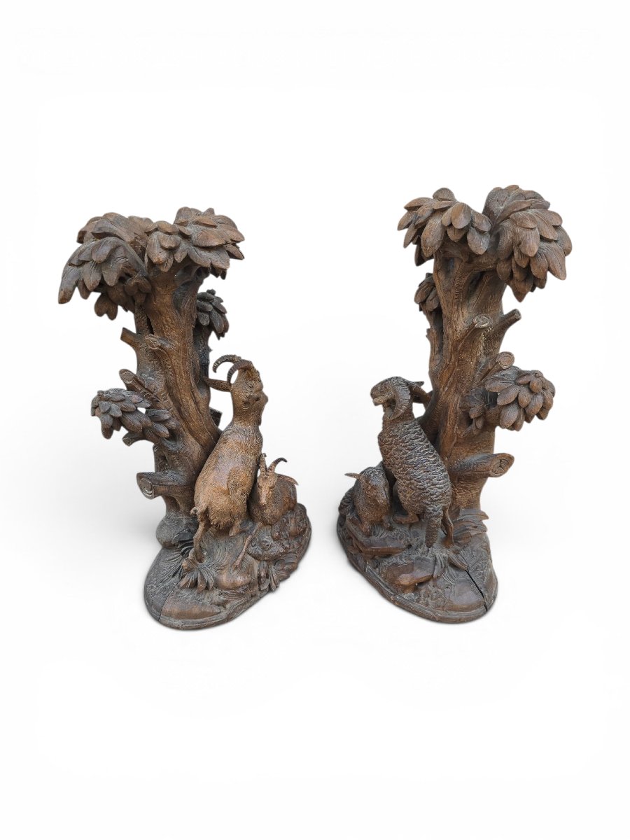 Paire de chandeliers de chasse en bois sculpté de la Forêt-Noire-photo-2
