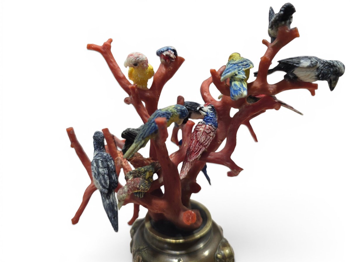 19th Century Miniature Sculpture Adorned With Red Coral And Ivory Cockatoos-photo-2