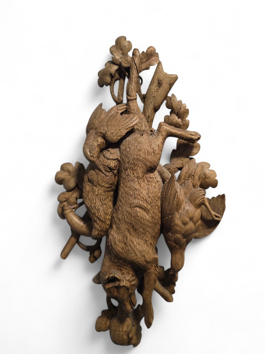 Paire de trophées de chasse sculptés de la Forêt-Noire (XIXe siècle)-photo-3