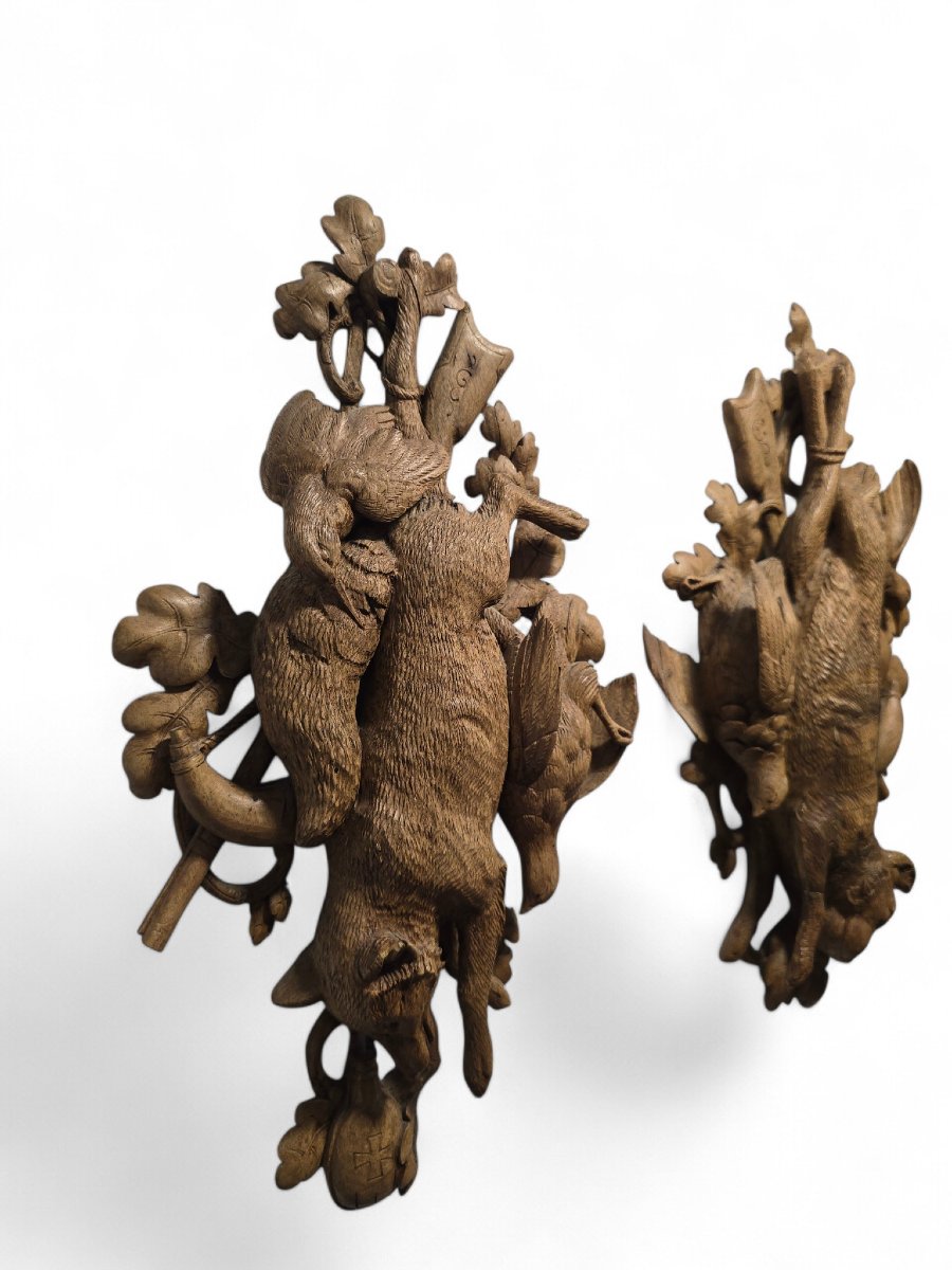 Paire de trophées de chasse sculptés de la Forêt-Noire (XIXe siècle)-photo-5
