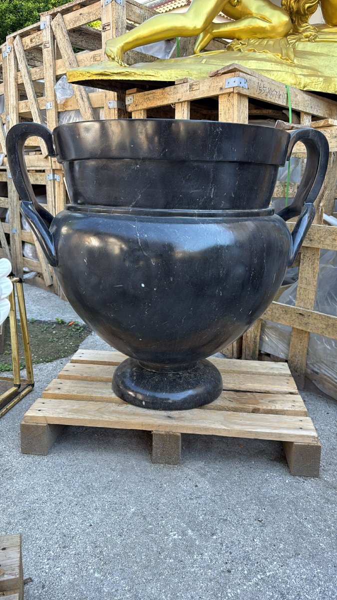 Pair Of Large Greek Style Black Marble Vases, 20th Century-photo-4