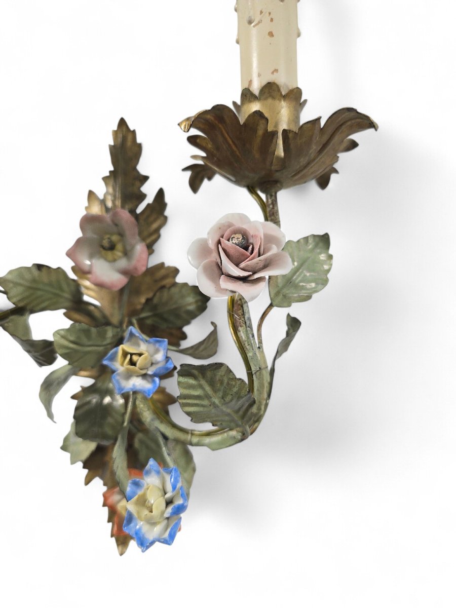 Pair Of 1950s Wall Sconces With Porcelain Flowers-photo-3