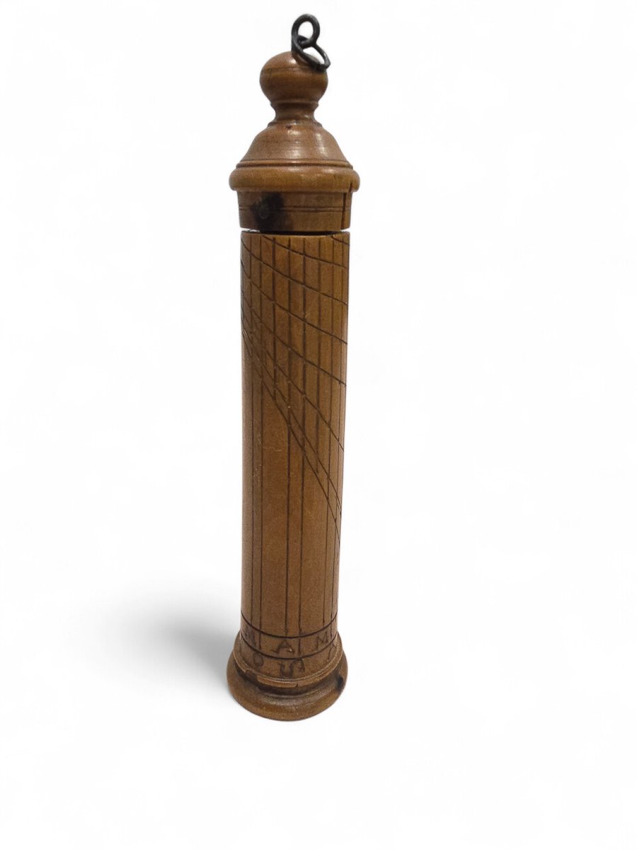 Cadran solaire portatif en forme de colonne de berger, XVIIIe siècle, en bois sculpté-photo-2