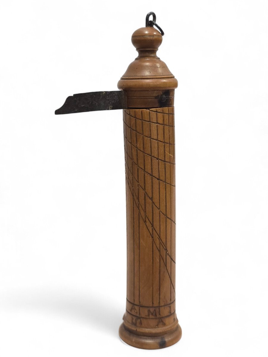 Cadran solaire portatif en forme de colonne de berger, XVIIIe siècle, en bois sculpté-photo-6
