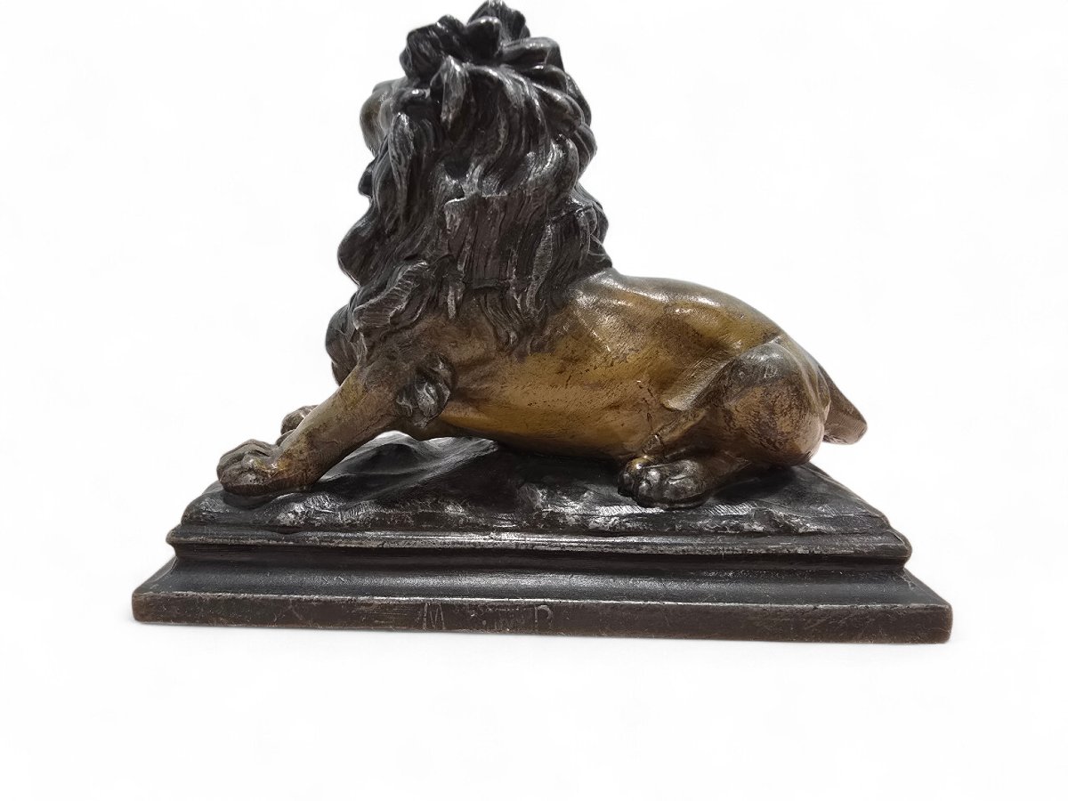 Lion en bronze viennois du XIXe siècle, peint à froid et signé « MR »-photo-4