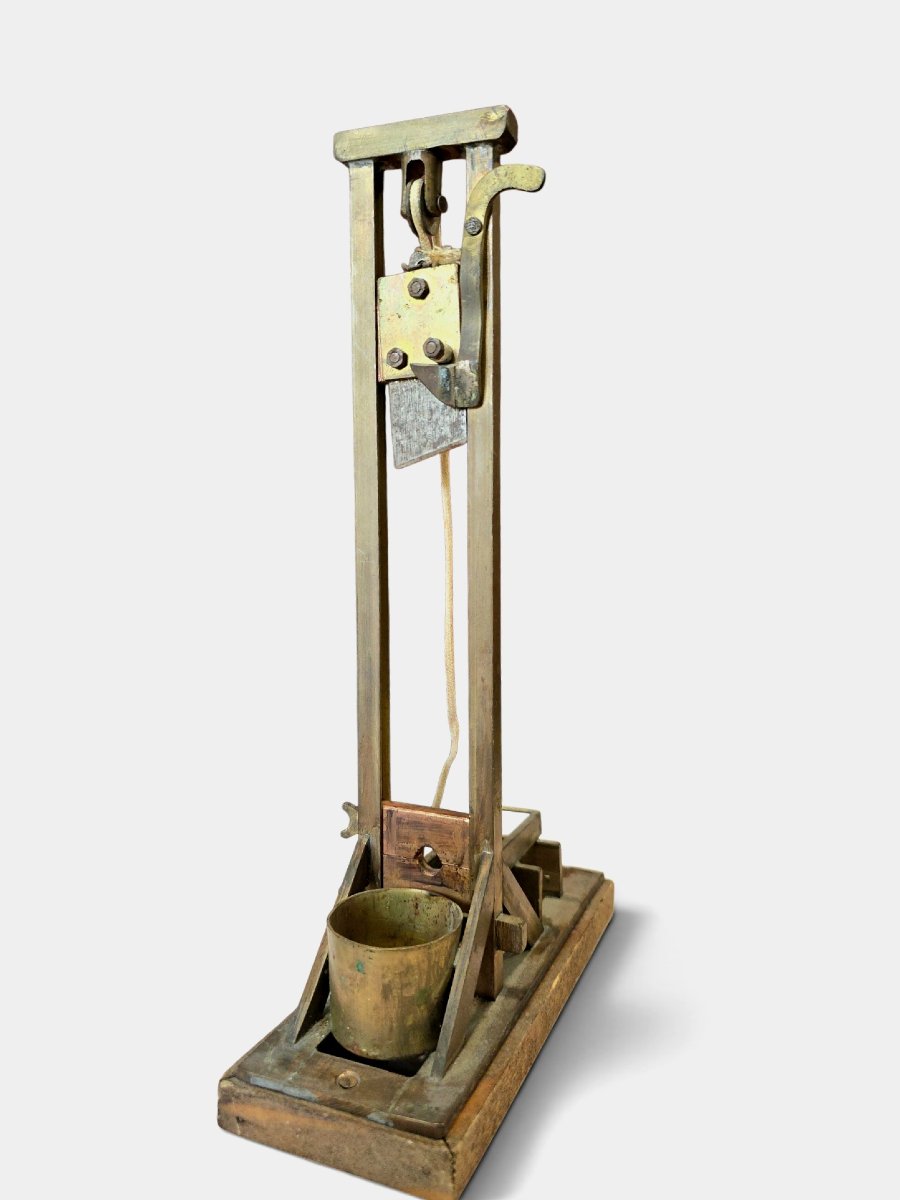 Coupe-cigares guillotine des années 1940 en bois et laiton-photo-4