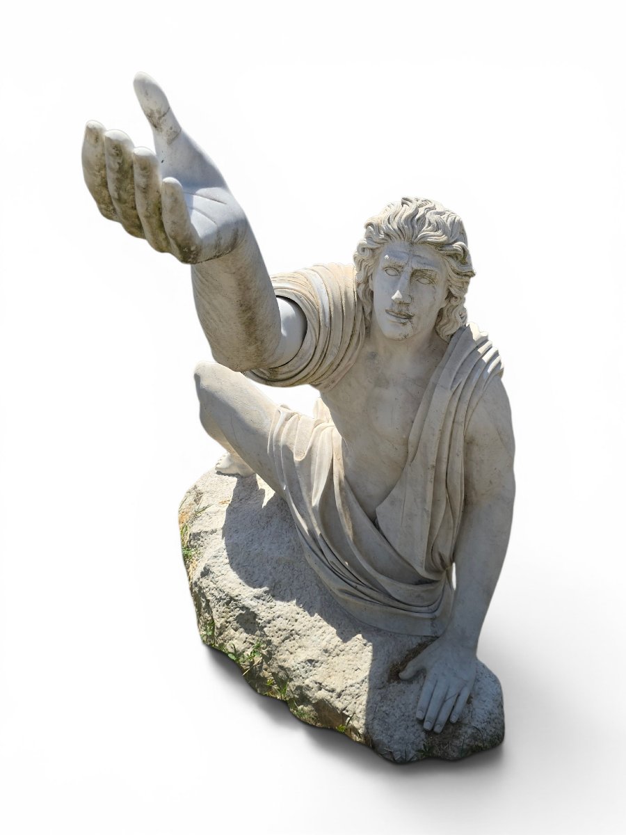Sculpture en marbre italien représentant une figure marine mythologique grecque, mi