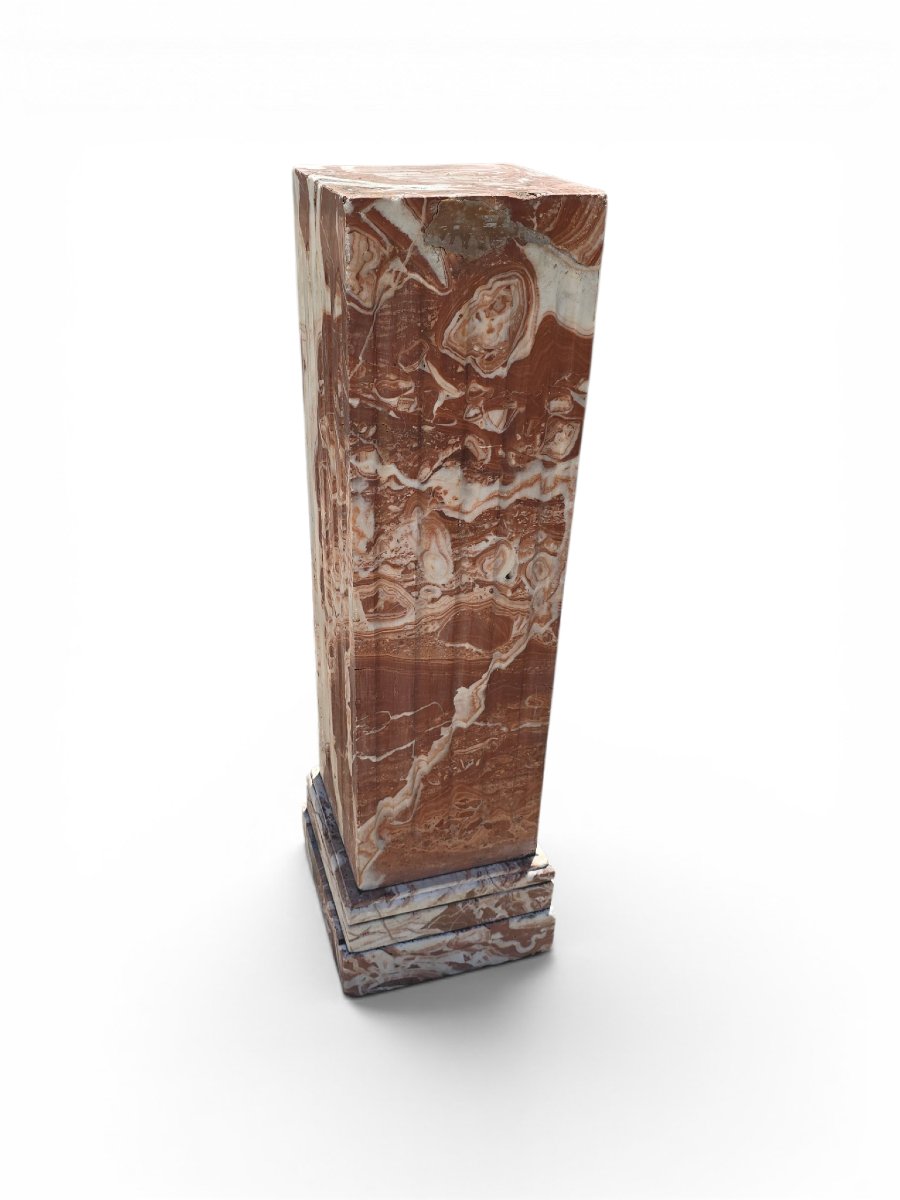 Base In Veined Red Marble, First Half Of The 20th Century