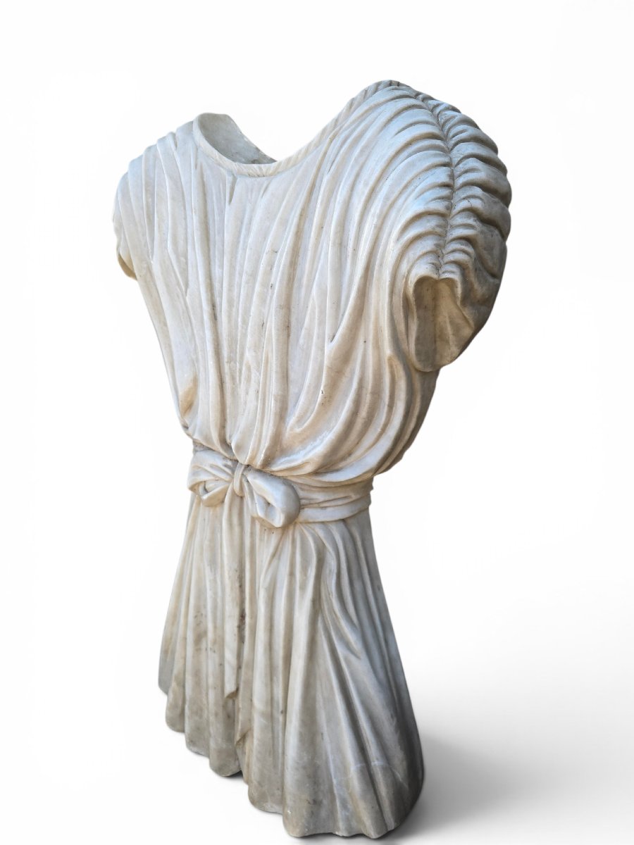 Coiffe féminine grecque classique sculptée dans du marbre italien, années 1950-photo-3