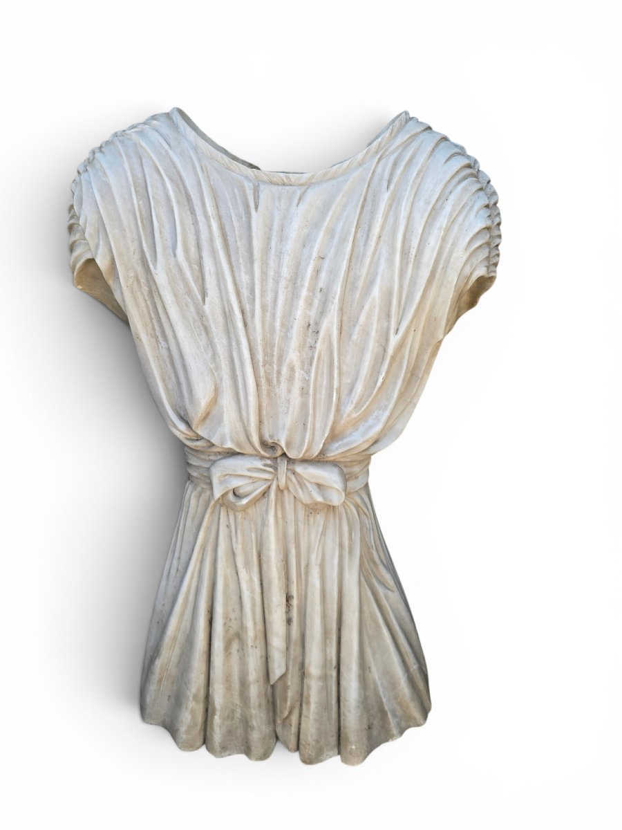 Coiffe féminine grecque classique sculptée dans du marbre italien, années 1950