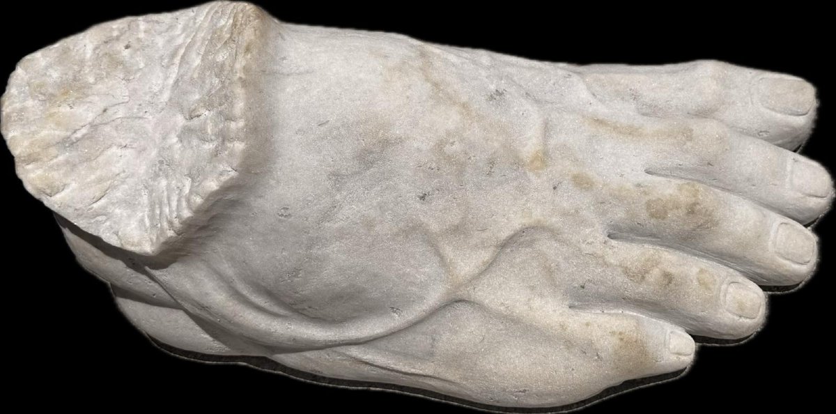 Paire de sculptures de pieds en marbre, début du XXe siècle-photo-2