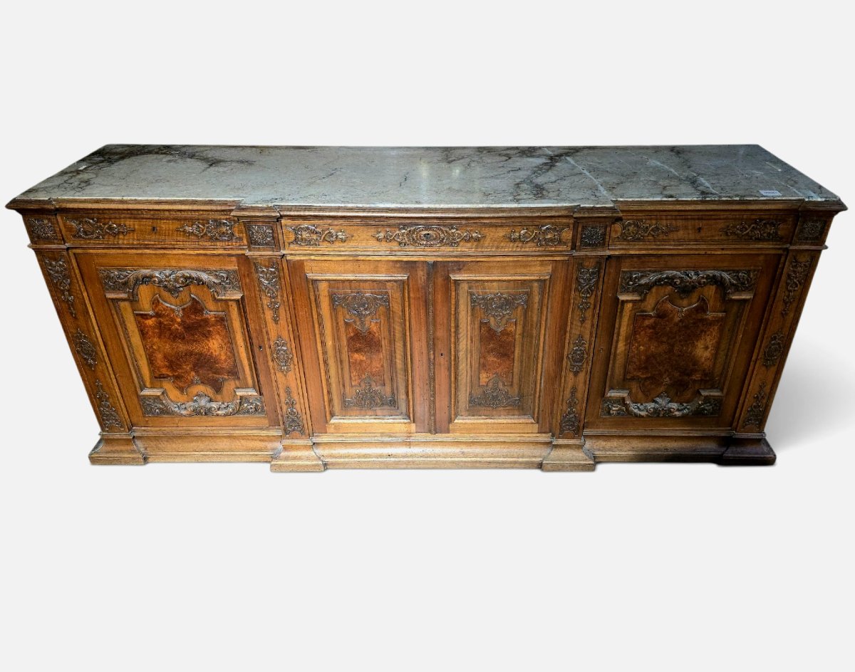 Grand buffet français du XIXe siècle en bois fruitier, avec plateau en marbre veiné d'une seule-photo-2