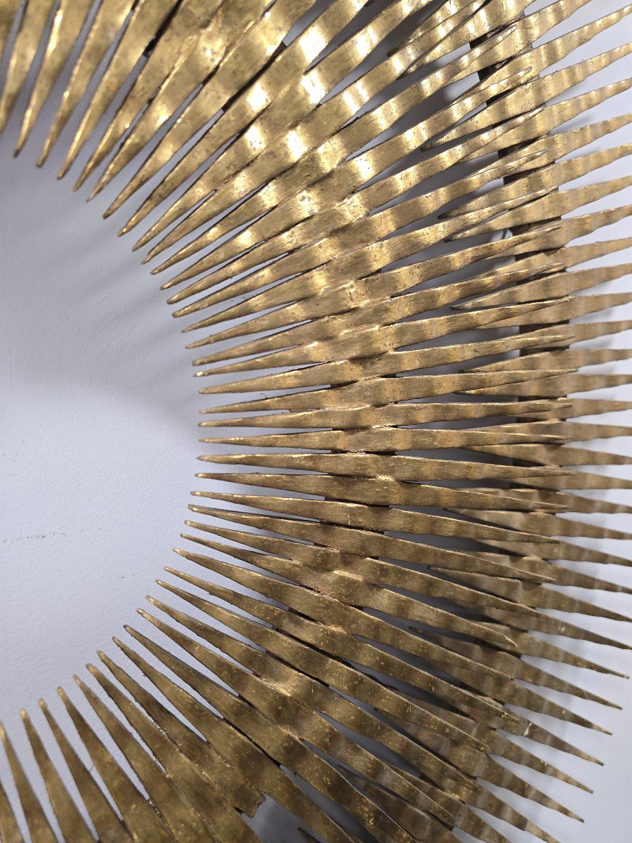 soleil rayonnant en bois sculpté et doré du XVIIIe siècle-photo-2