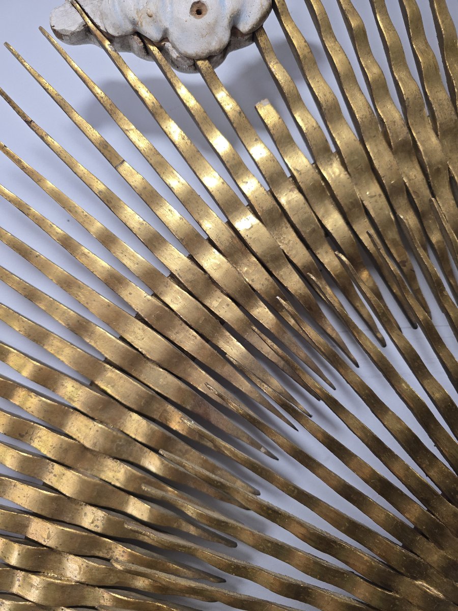 soleil rayonnant en bois sculpté et doré du XVIIIe siècle-photo-5