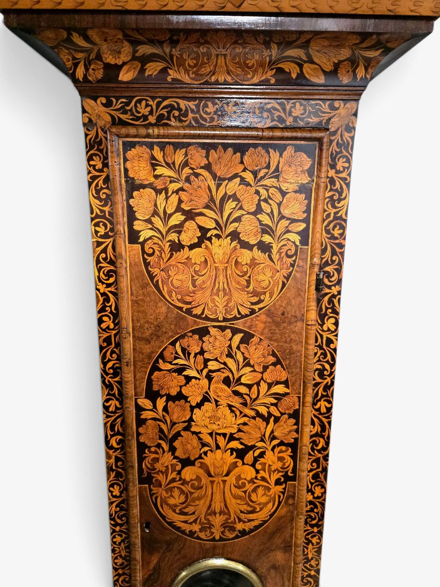 Pendule de parquet exceptionnelle de style Guillaume et Marie, marqueterie de Joseph Windmills,-photo-8