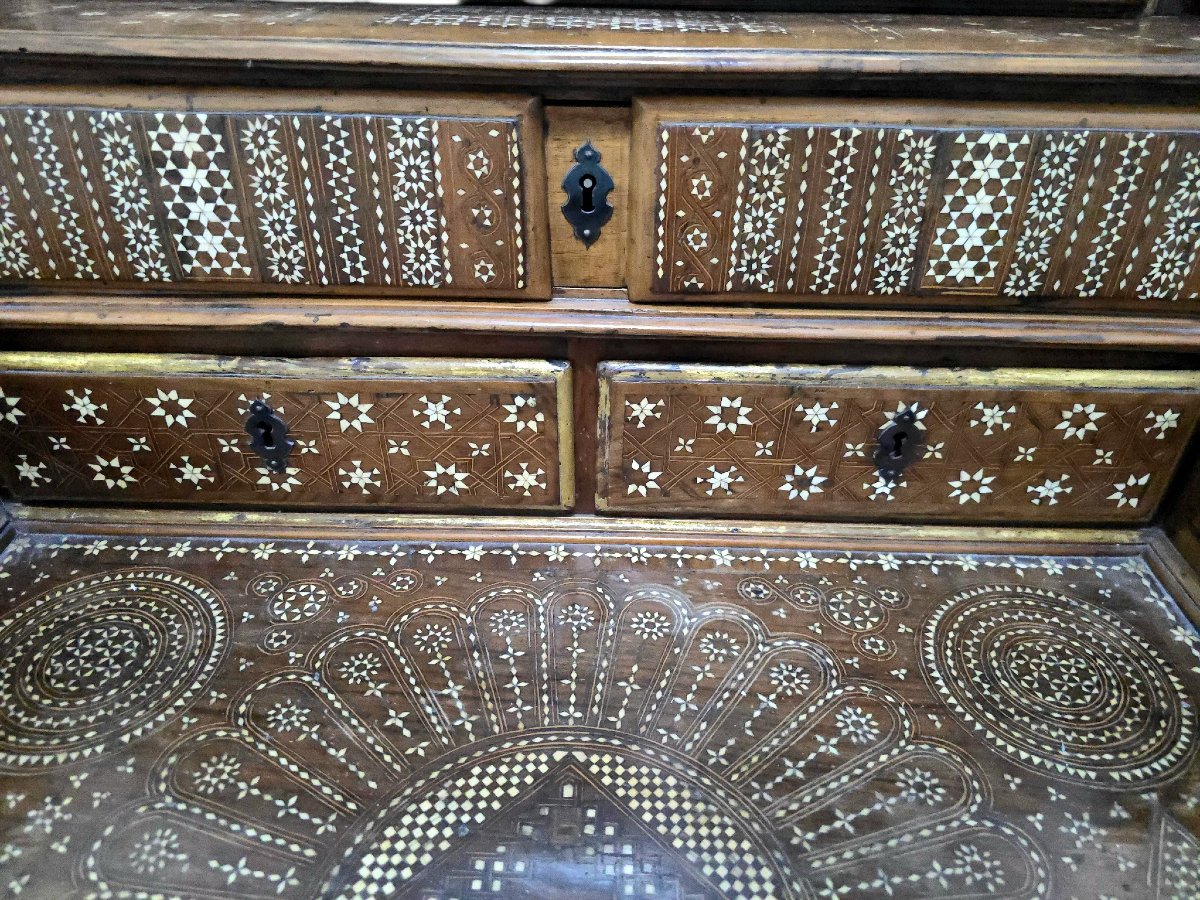 Cabinet de toilette portugais de qualité muséale avec miniature de portrait d'origine-photo-6