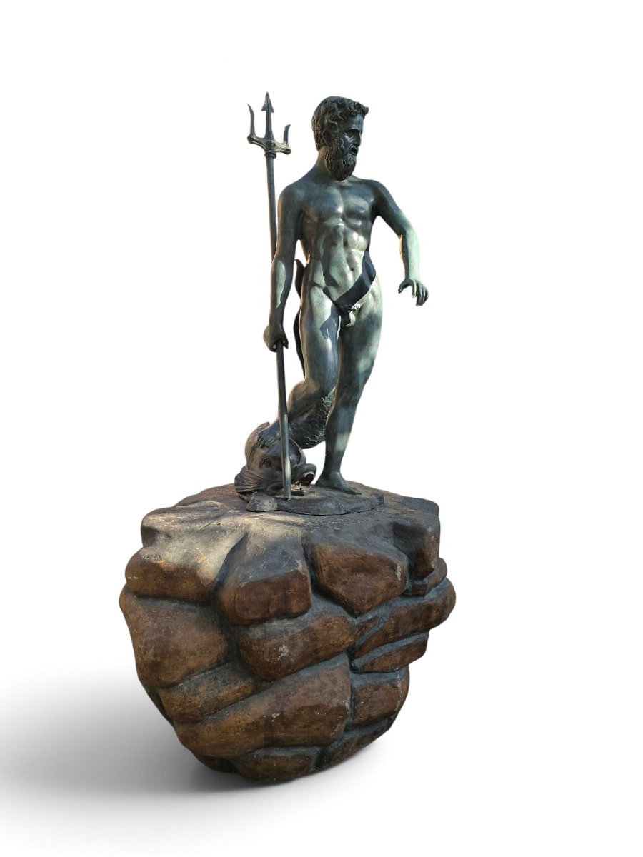 Statue monumentale en bronze du dieu Neptune avec finition patinée-photo-2