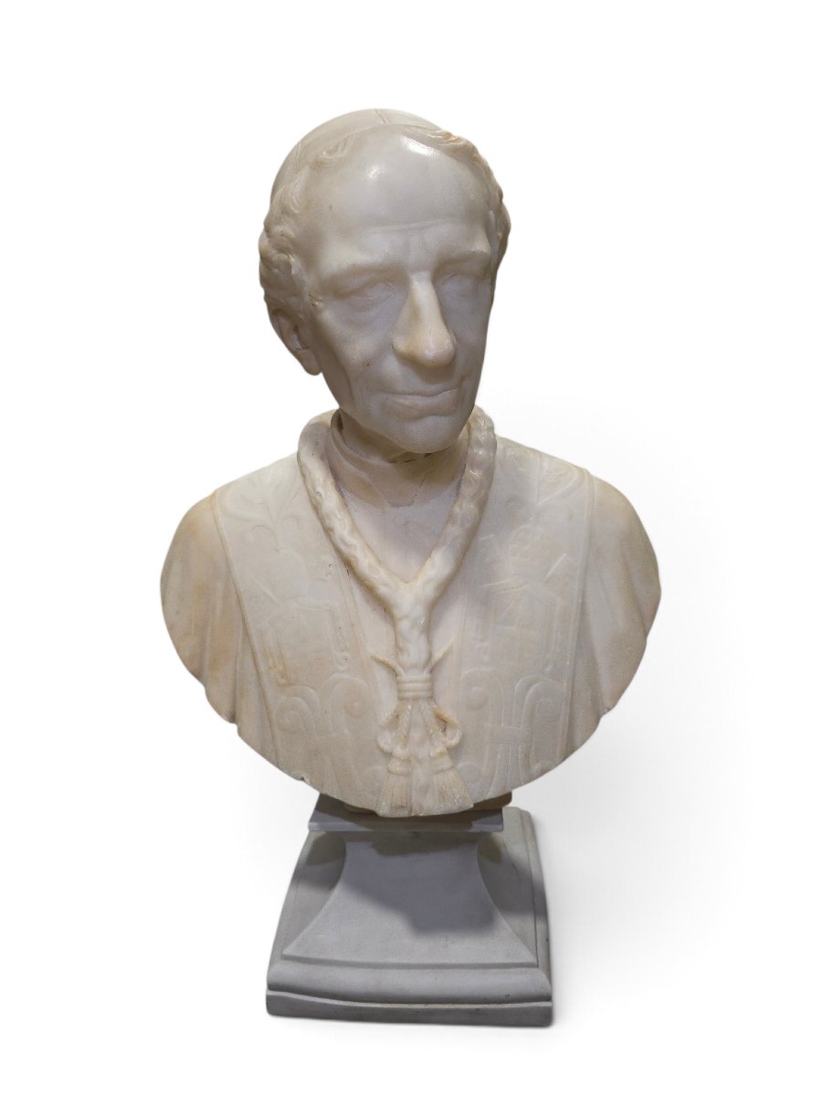 Alabaster Bust Of Pope Leo XIII (19th Century) On A Porcelain Pedestal From A Later Period-photo-3