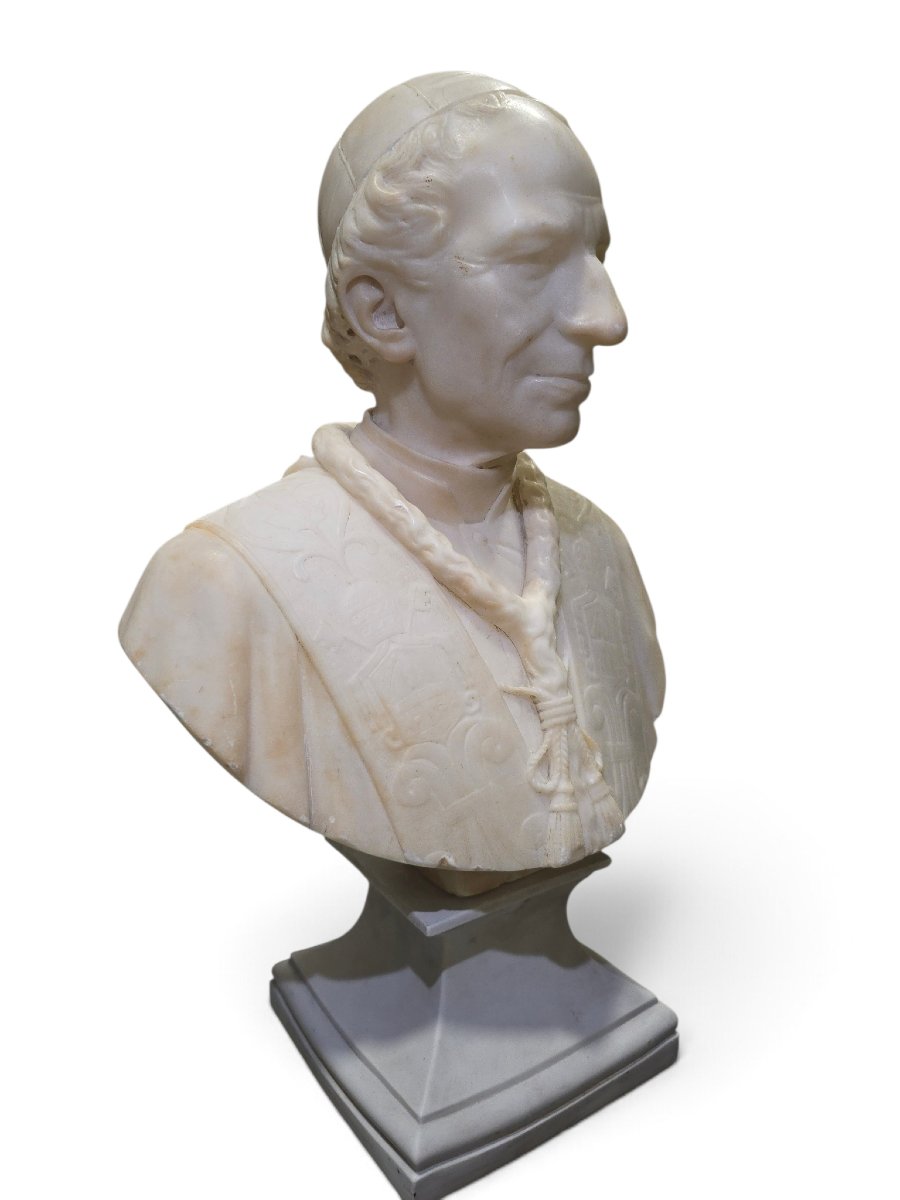 Alabaster Bust Of Pope Leo XIII (19th Century) On A Porcelain Pedestal From A Later Period-photo-8