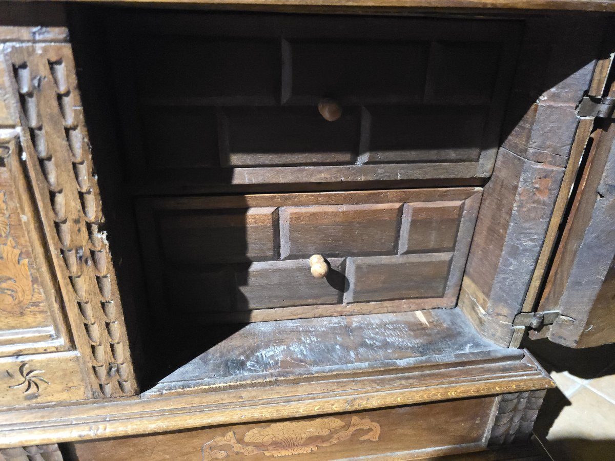 Coffre catalan du XIXe siècle en marqueterie avec tiroirs et compartiments secrets-photo-1
