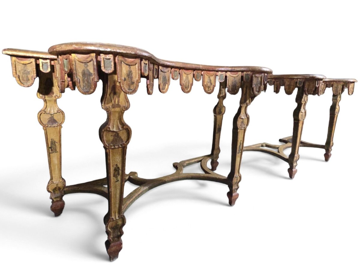 Paire de consoles vénitiennes en bois polychrome et doré, style Lacca Povera, vers 1800-photo-4