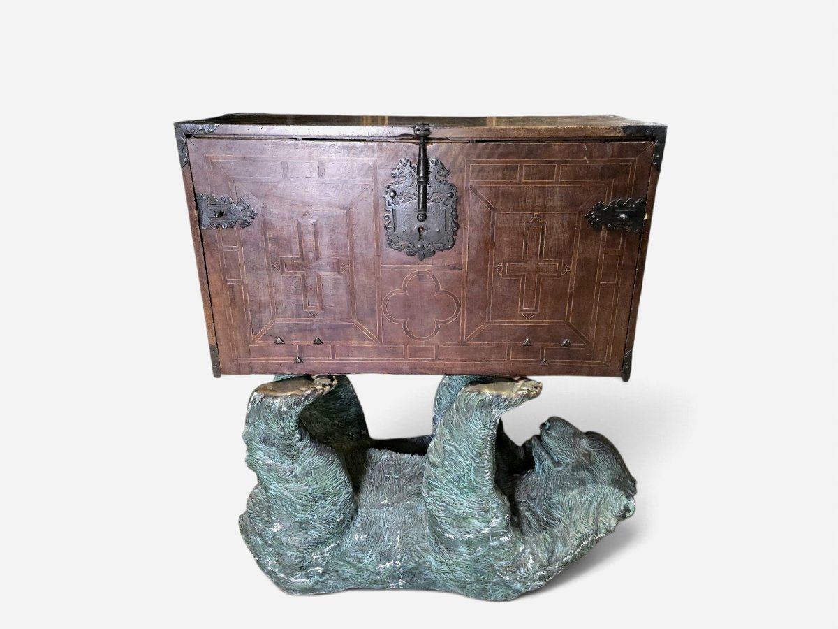 CABINET Bargueño espagnol du XVIIe siècle avec tiroirs secrets et marqueterie