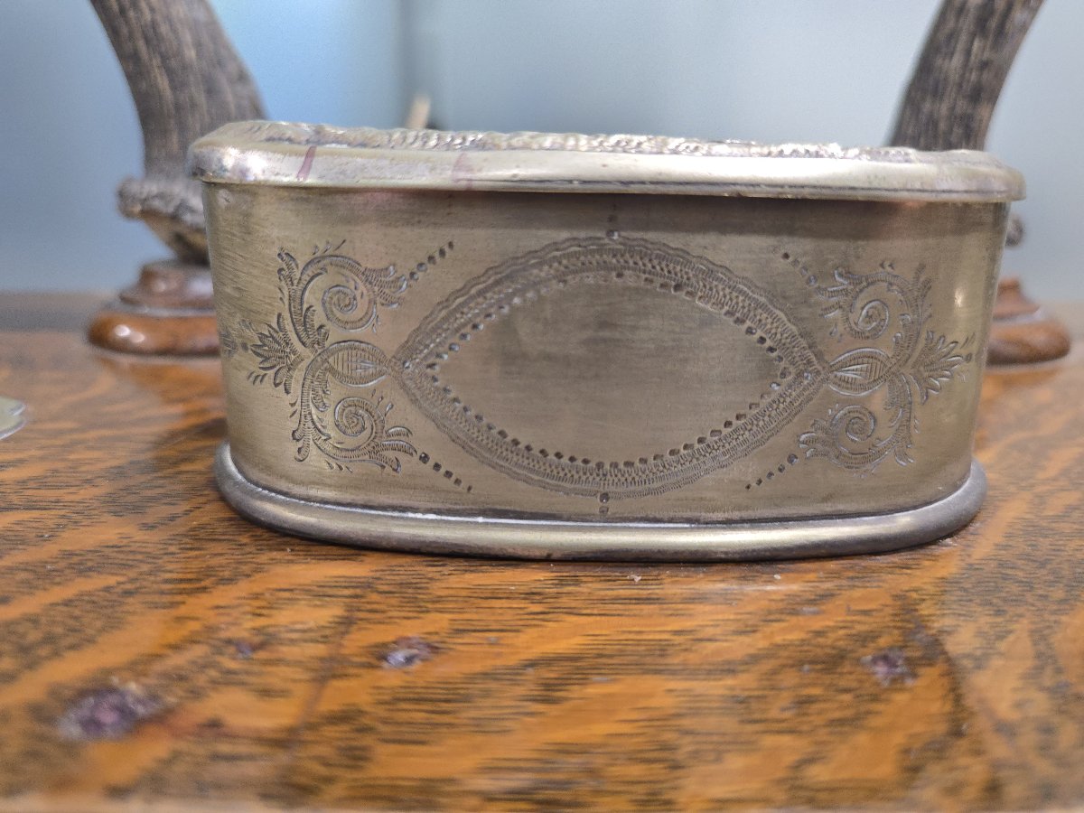 Encrier de bureau de style « chasse » en chêne, bois de daim et garnitures en bronze argenté, v-photo-4