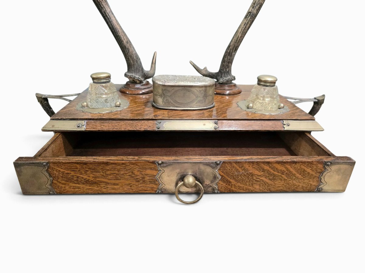 Encrier de bureau de style « chasse » en chêne, bois de daim et garnitures en bronze argenté, v-photo-3