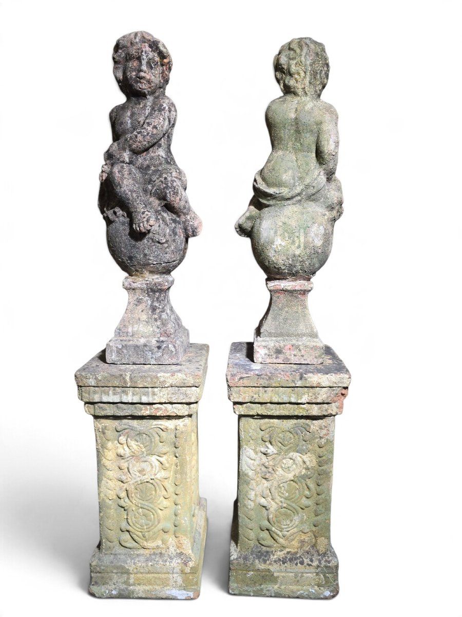Paire de sculptures de chérubins en terre cuite italienne du XIXe siècle avec piéd-photo-1