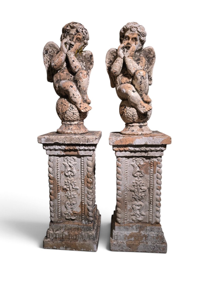 aire de sculptures italiennes en terre cuite 