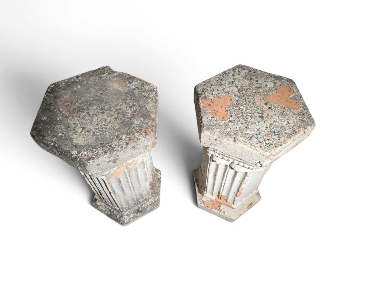 Pair Of 19th-century Italian Terracotta Hexagonal Pedestals – Sculpture Stands-photo-1