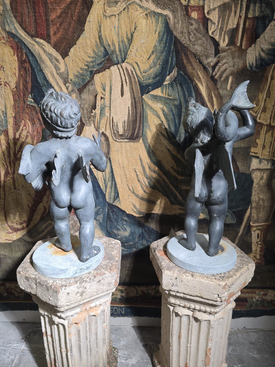 Paire de bronzes italiens du XIXe siècle (époque « Grand Tour ») : putti avec oie et dauphin su-photo-1