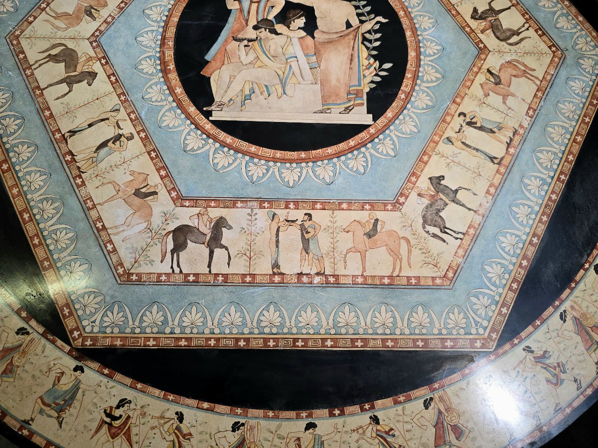 Table ronde italienne en marbre du début du XXe siècle avec motifs grecs classiques peints à la-photo-4