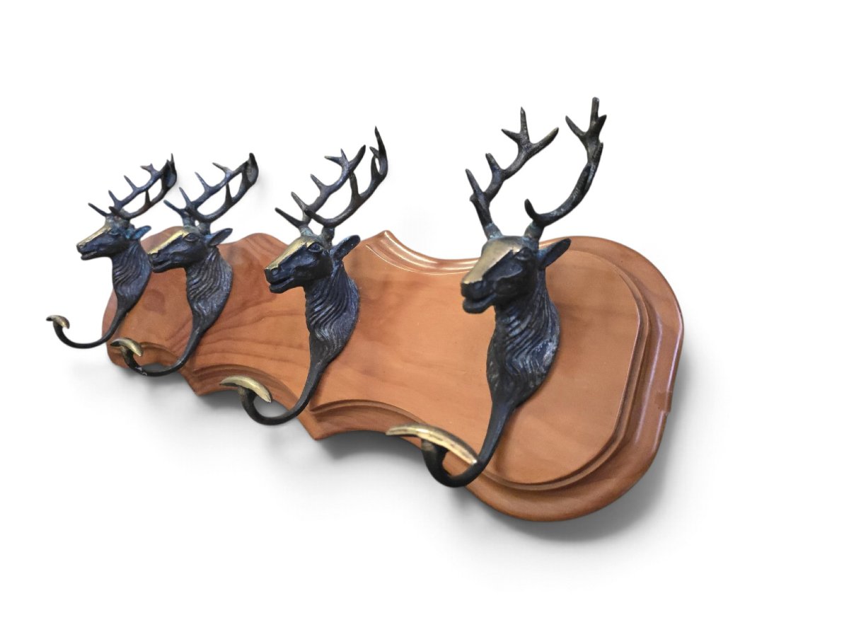 Vintage Spanish Wall-mounted Coat Rack With A Hunting Theme, Featuring Four Deer Heads Made Of Br-photo-2