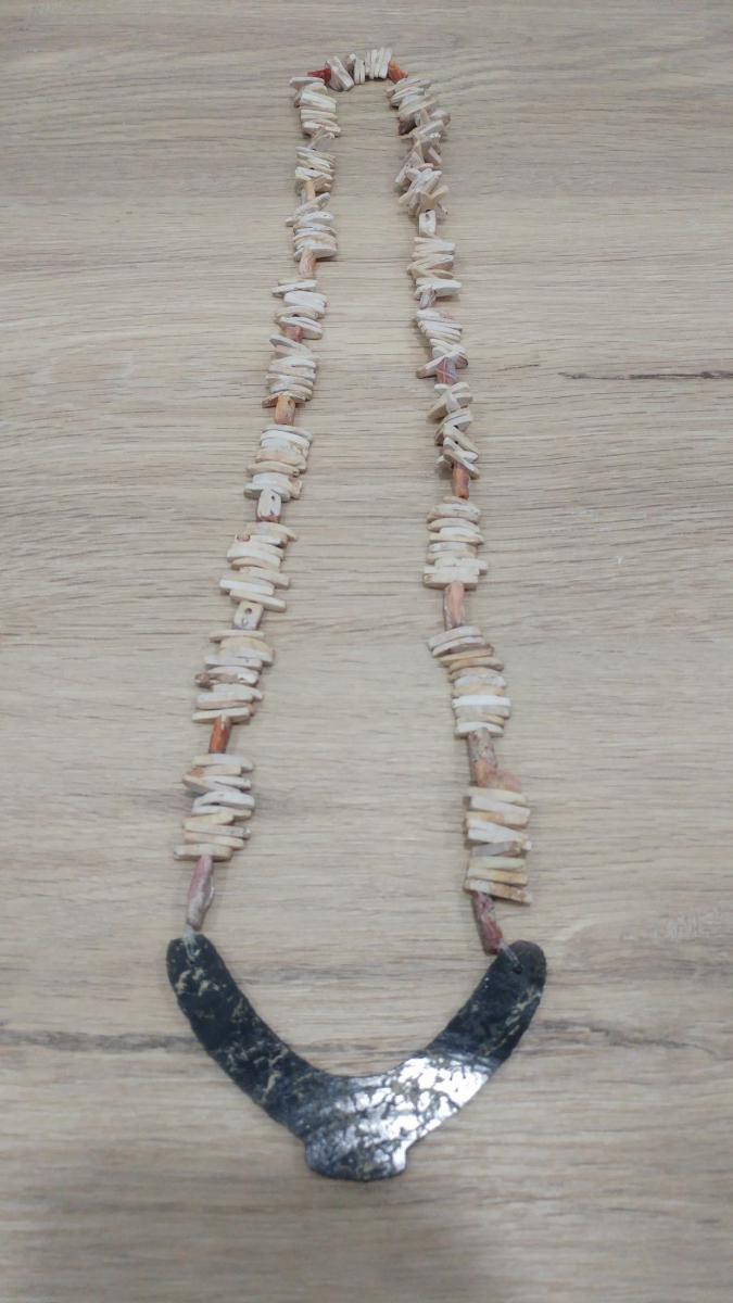 Necklace Composed Of Seashells And Obsidian