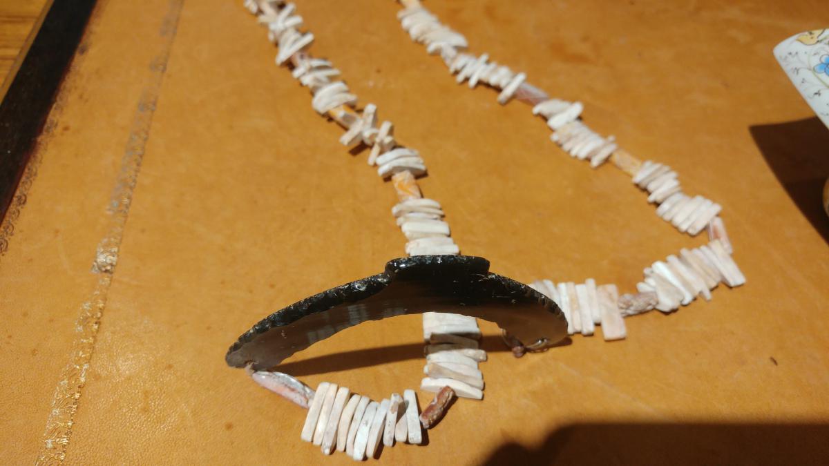 Necklace Composed Of Seashells And Obsidian-photo-4