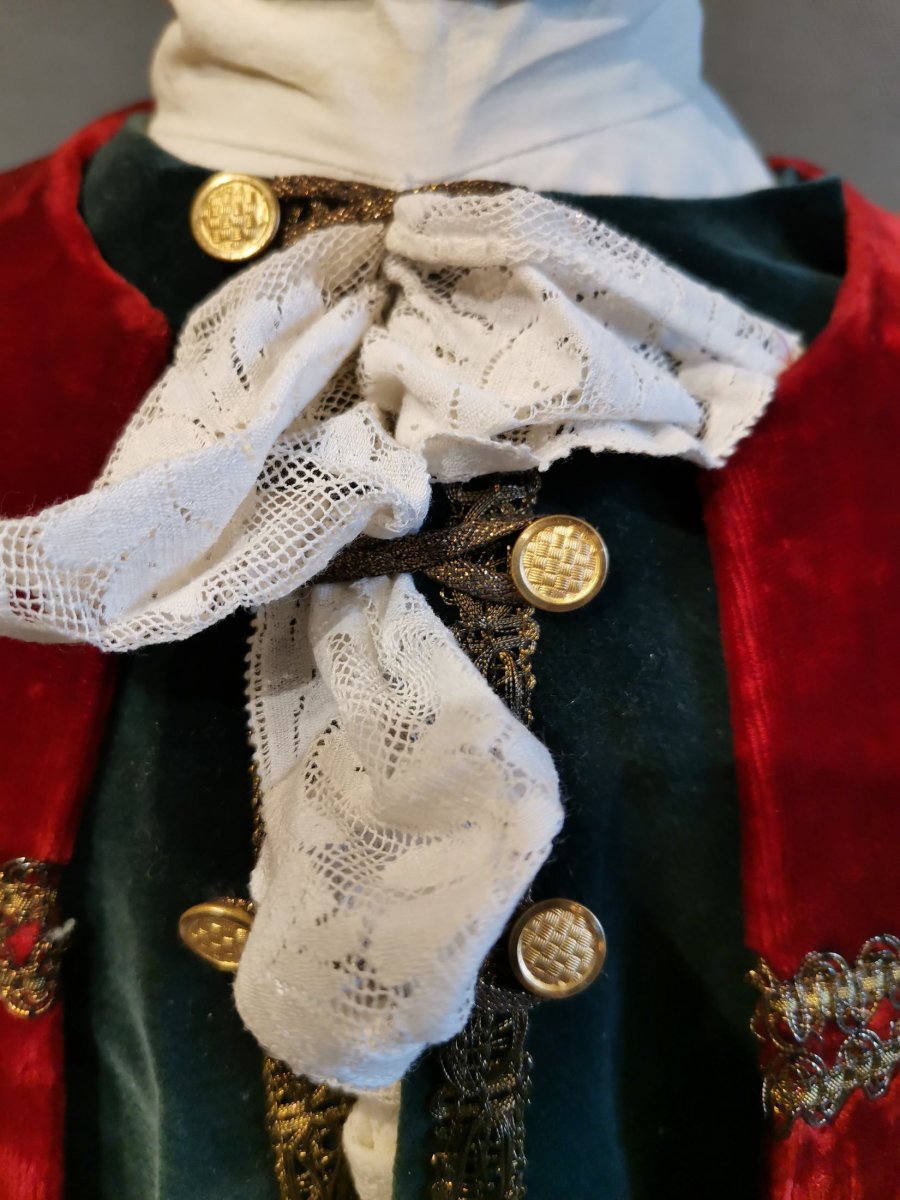 Old Luis XVI Costume-photo-3