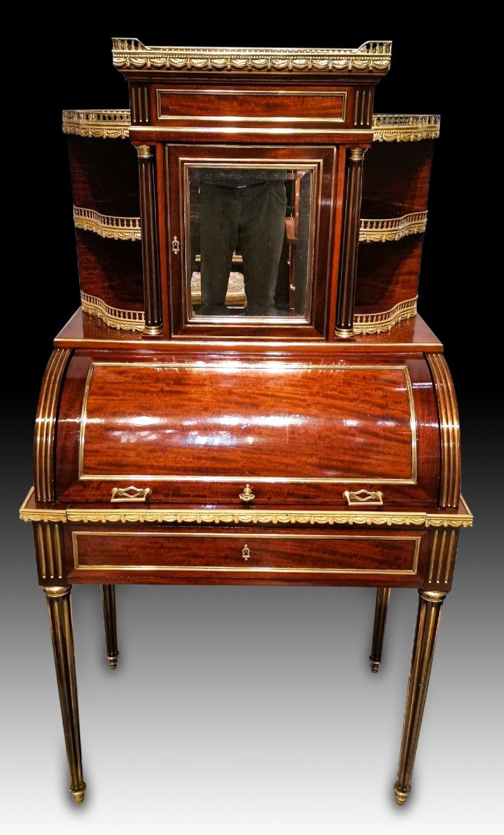 Muséal Bureau Bonheur Du Jour A Parisian Cylinder Louis XVI Period In Mahogany