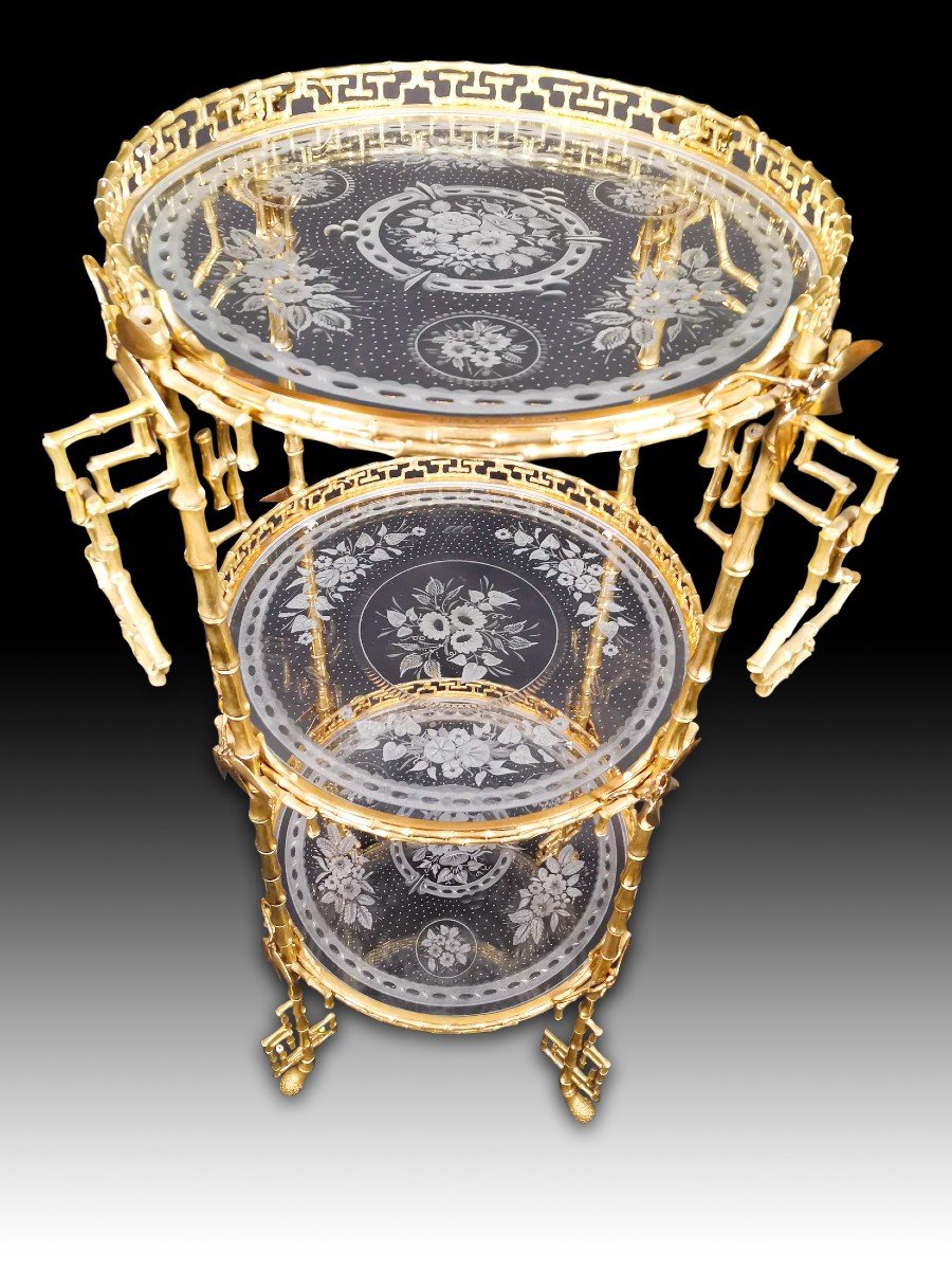 A Napoleon III Etagere 'japonism' In Ormolu And Grave Glass-photo-4
