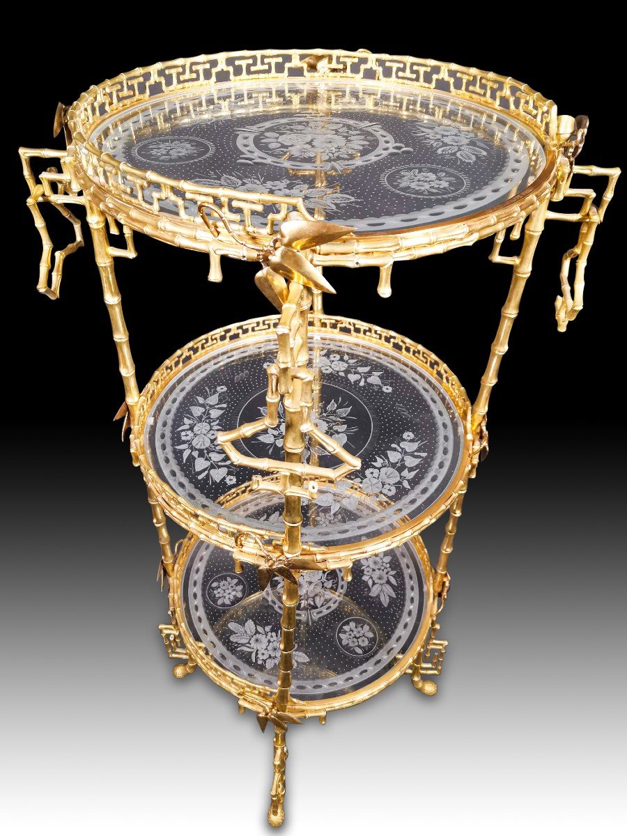 A Napoleon III Etagere 'japonism' In Ormolu And Grave Glass-photo-5