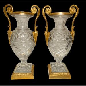 Une Paire De Vases En Cristal Taille De Bronze Russe. 19ème S