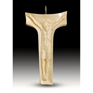 Colonial Cross In Ivory